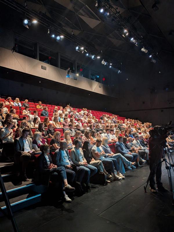 Krenuo projekt Kulturna iskaznica: Mladima sto eura za kulturne sadržaje