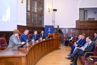 U mjere aktivne politike zapo&scaron;ljavanja do sada je uključeno 212.454 osobe, za &scaron;to je izdvojeno preko 951 milijun eura