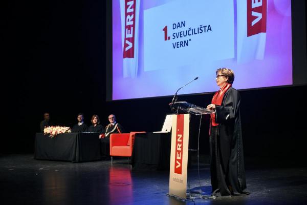 Svečana sjednica Senata Sveučili&scaron;ta VERN&lsquo; i dodjela počasnog doktorata Mati Graniću