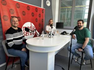 Denis Bosak, osnivač Boss Teatra i glumac Matej Đurđević koji glumi Luku Modrića u kazali&scaron;noj predstavi "Luka Modrić: Moja igra".