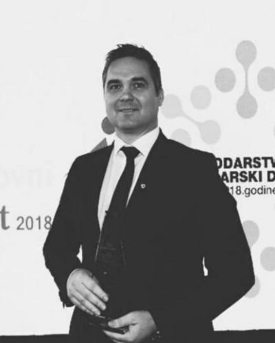 "HUP je zahvalan za dugogodi&scaron;nji aktivni angažman gospodina Pucara u poslovnoj zajednici. Kao novoizabrani predsjednik HUP-a, pokretao je brojne inicijative za boljitak ukupnog gospodarstva, no prerana smrt spriječila ga je u mnogim planovima koje je imao za ovu godinu. Zahvalni smo mu, kao i cjelokupnoj Upravi i djelatnicima Podravke, na svim doprinosima hrvatskom gospodarstvu i cijelom dru&scaron;tvu&ldquo;, poručio je glavni direktor HUP-a Damir Zorić.