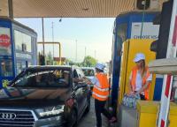 Akcija dijeljenja vode na Lučkom