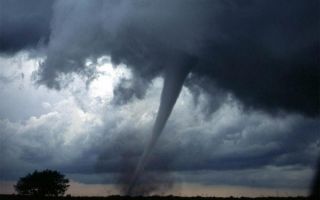 Tornado pogodio središnji dio SAD-a