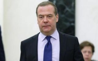 Medvedev: Grenland bi se mogao pripojiti Rusiji ako Trump ne poduzme korake