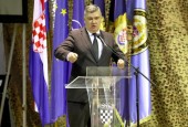 Milanović kritizirao EU i NATO, svima zaželio "hladne glave"