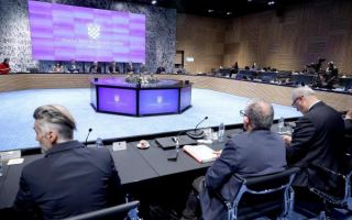 Vladajući: Božić je blagdan skromnosti, Šprem: Inflacija je jedno, a odlazak u trgovinu nešto drugo